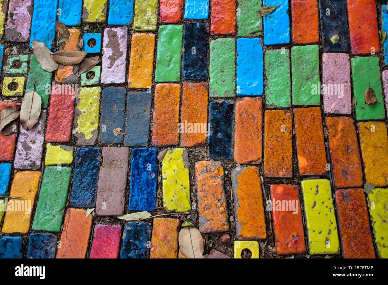 Superbes motifs en céramique, motifs riches en couleurs et formes ...