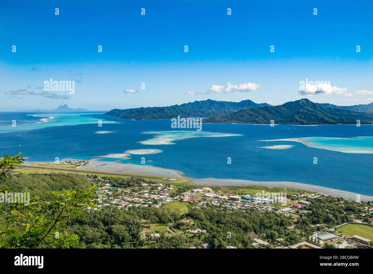 Vue spectaculaire sur l'île Bora Bora , les îles de la Société, la Polynésie française, les îles du pacifique Sud Banque D'Images