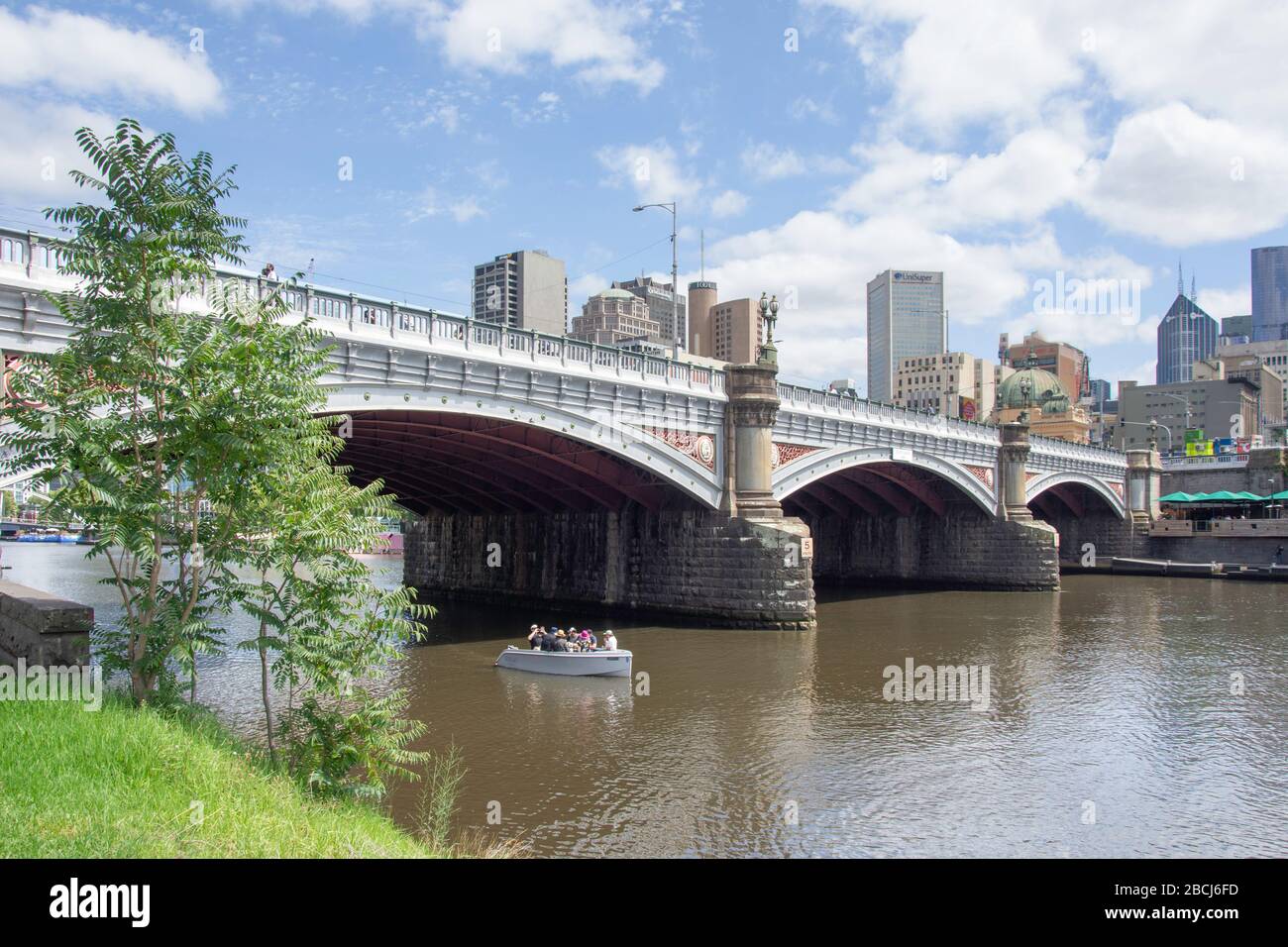 Princes Bridge sur la Yarra River, City Central, Melbourne, Victoria, Australie Banque D'Images
