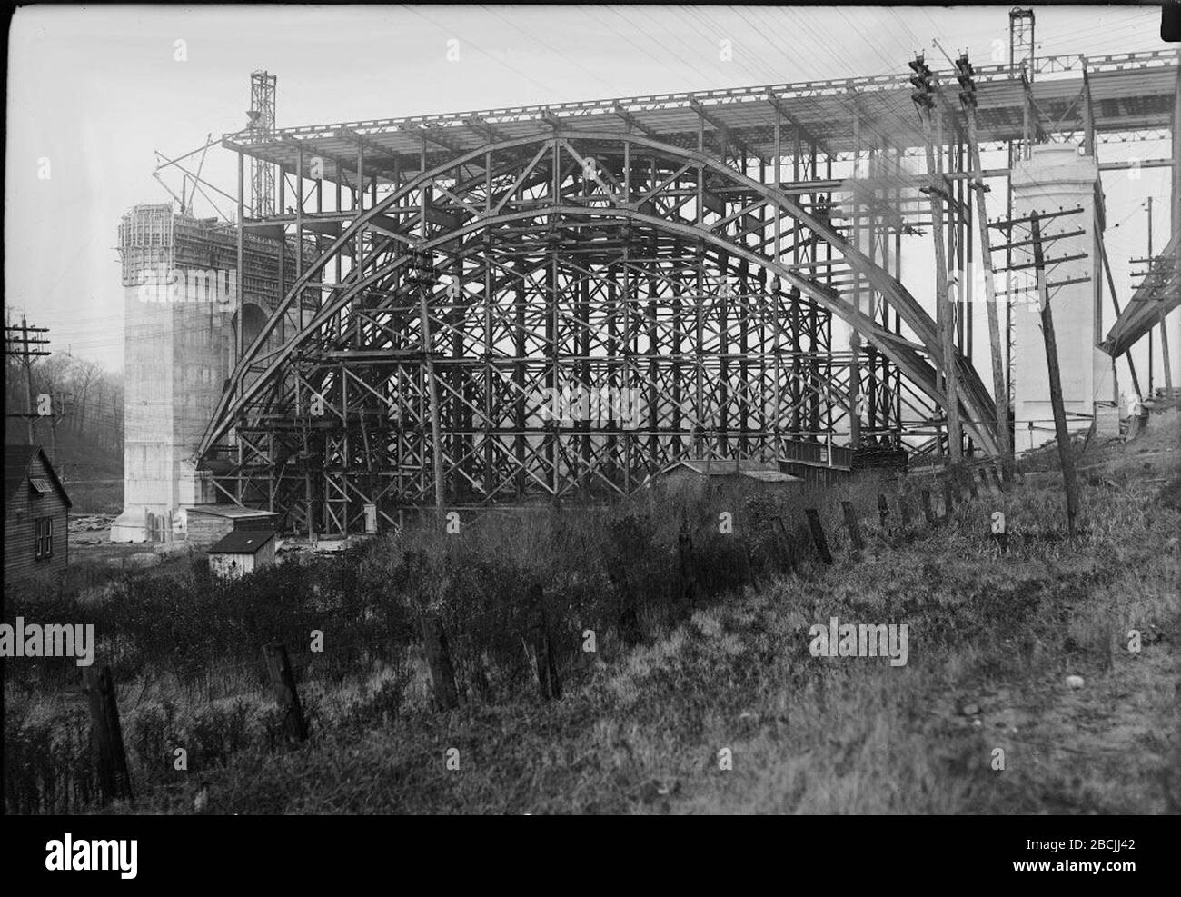 Anglais Prince Edward Viaduc En Construction Toronto Canada 10 Novembre 1916 Cette Image Est Disponible Aupres Des Archives De La Ville De Toronto Enumerees Dans La Section Fonds De Citations D Archives 0