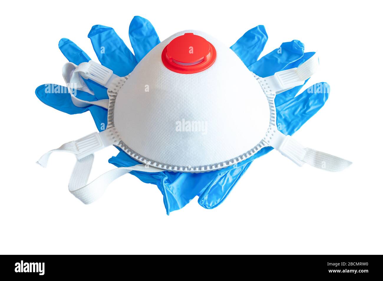 Masque anti-poussière fin FFP3, FFP2 avec valve respiratoire et gants en nitrile bleus isolés sur fond blanc Banque D'Images
