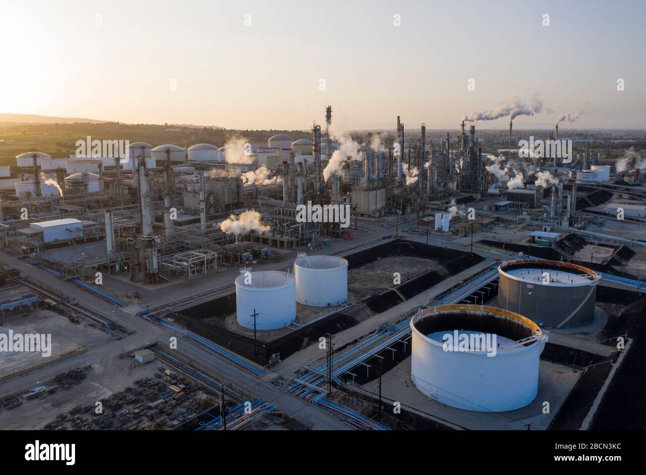 Vue aérienne de la raffinerie de pétrole Banque D'Images