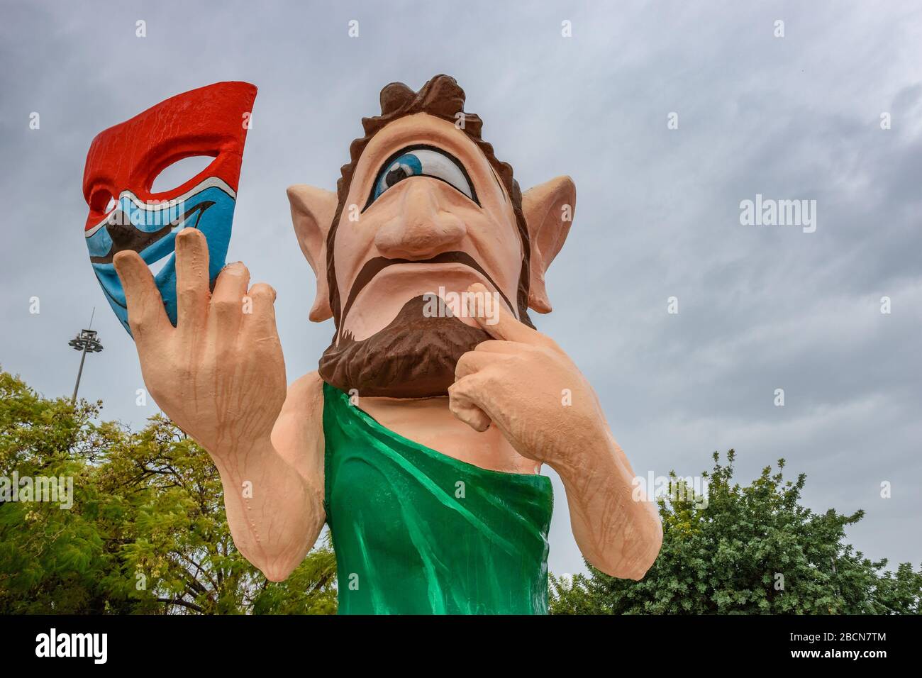 Big Puppets décorant les rues de la ville de Patras pour le célèbre Carnaval de Patras, le plus grand événement de son genre en Grèce et l'un des plus grands de l'UE Banque D'Images