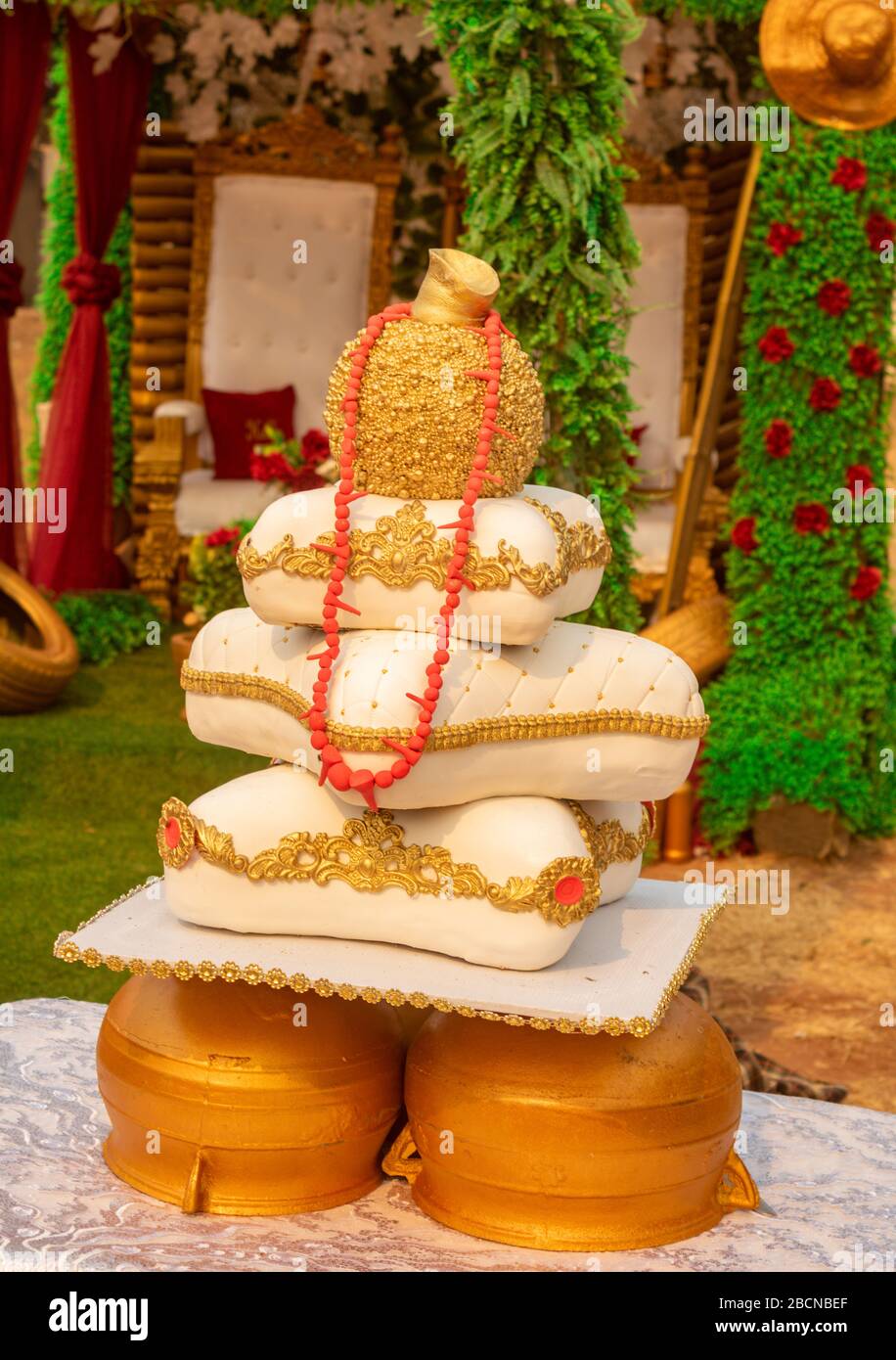 Mariage Afrique Decoration Et Gateau Photo Stock Alamy