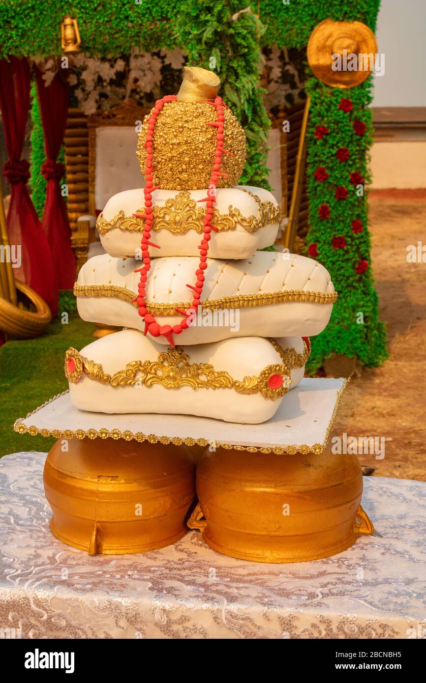 Mariage Afrique Decoration Et Gateau Photo Stock Alamy