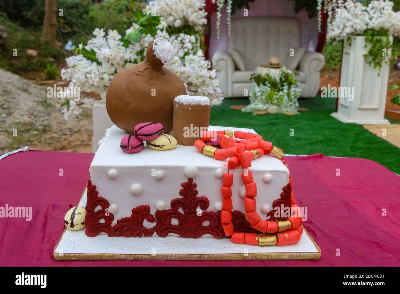 Mariage Afrique Decoration Et Gateau Photo Stock Alamy