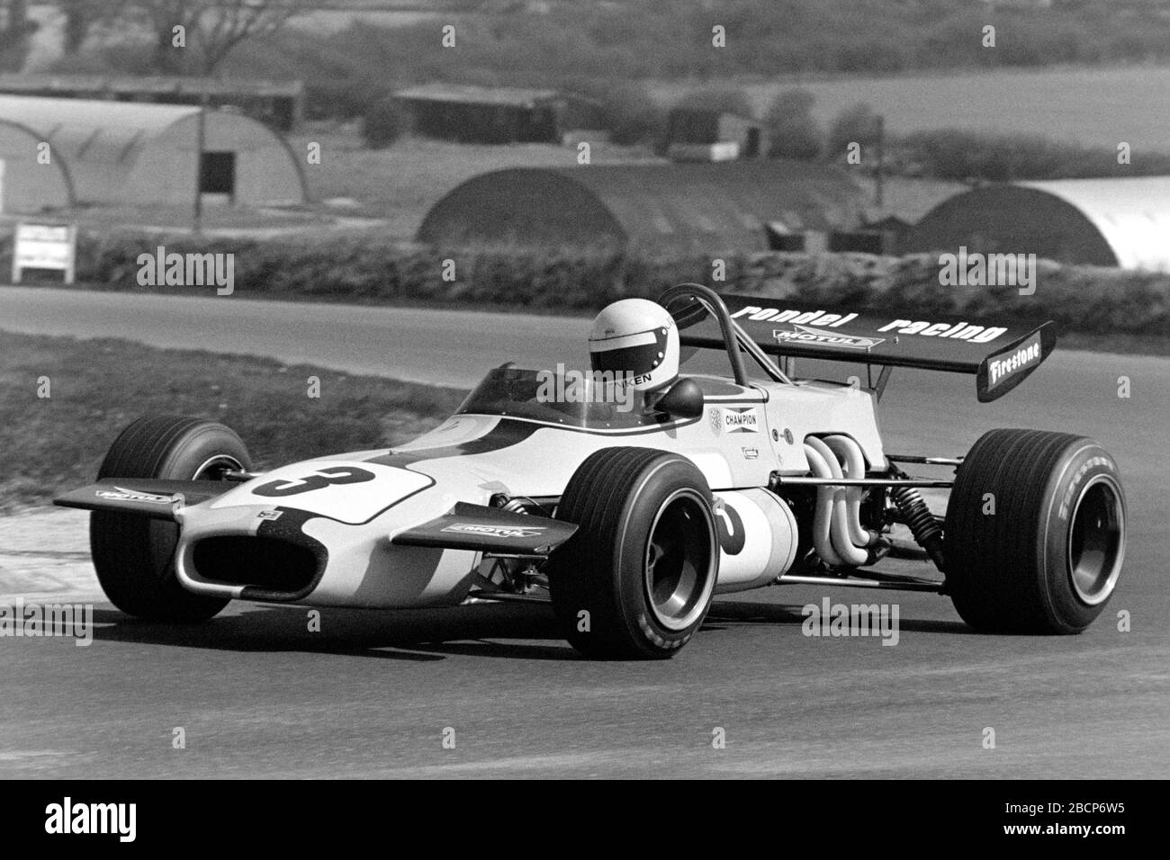 Tim Schenken, XXVI B.A.R.C. '200' 1971 pages jaunes - Trophée européenne du Mémorial de Jochen Rindt pour pilotes de Formule 2, circuit de Thruxton de la 2e ronde, Andover, Grande-Bretagne Banque D'Images