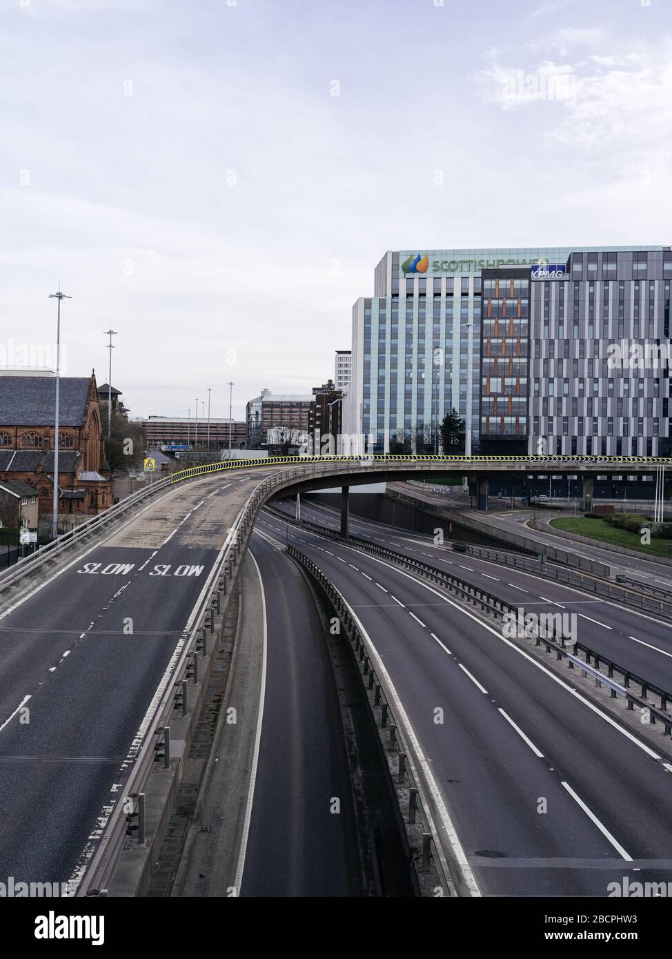 Autoroute M8 vide près du pont de Kingston à Charing Cross, Glasgow pendant le verrouillage pandémique du Coronavirus au Royaume-Uni. Banque D'Images