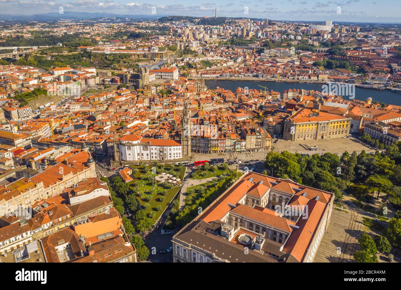 Porto au Portugal vue sur la ville, vue aérienne sur la drone Banque D'Images