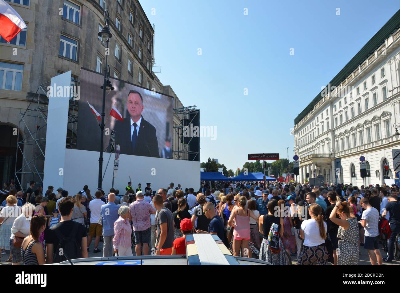 Discours du Président Andrzej Duda diffusé sur grand écran, 80e anniversaire de l'explosion des commémorations de la Seconde Guerre mondiale, place Piłsudski, Varsovie, Pologne, 1er septembre 2019 Banque D'Images