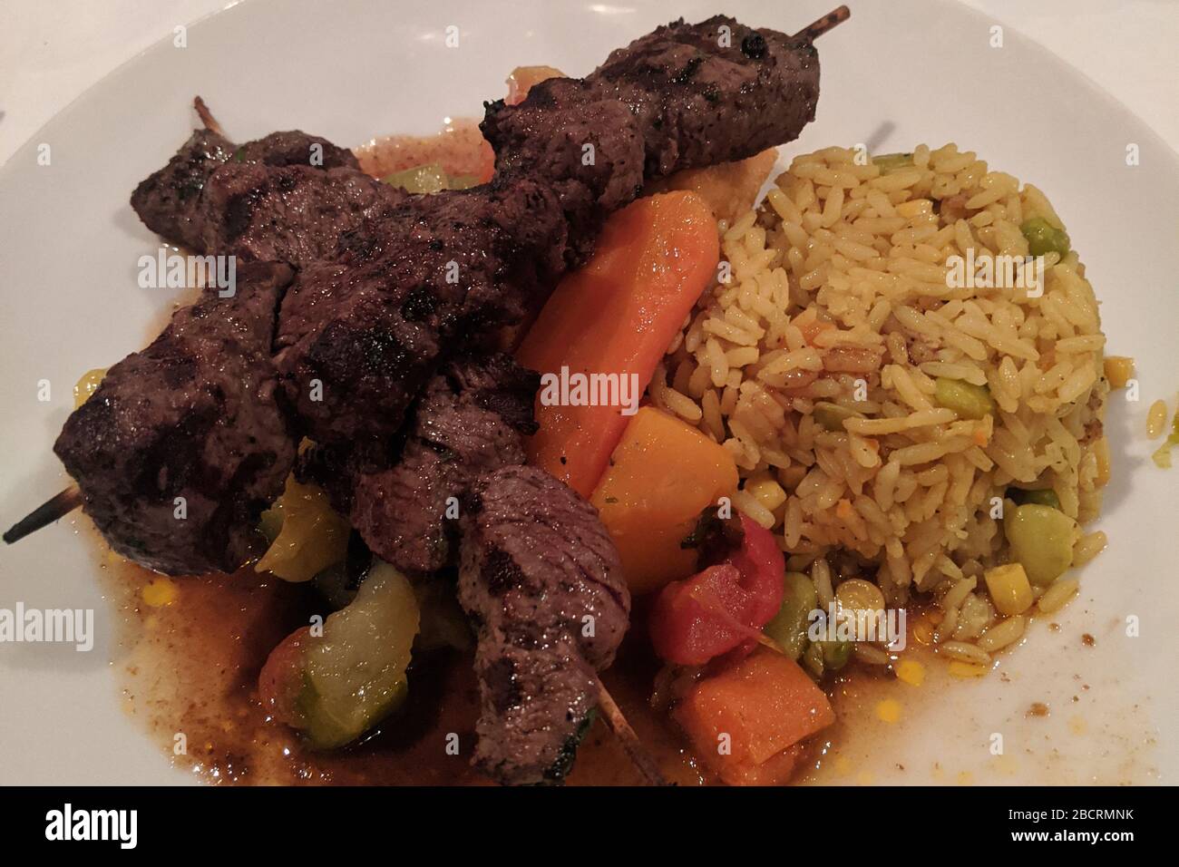 délicieux plats marocains avec riz Banque D'Images