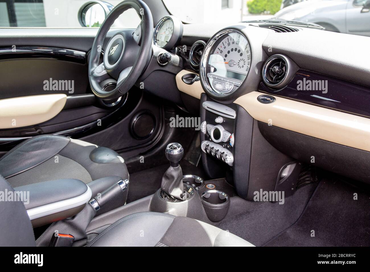 Mini Cooper Countryman Banque De Photographies Et D Images A Haute Resolution Alamy
