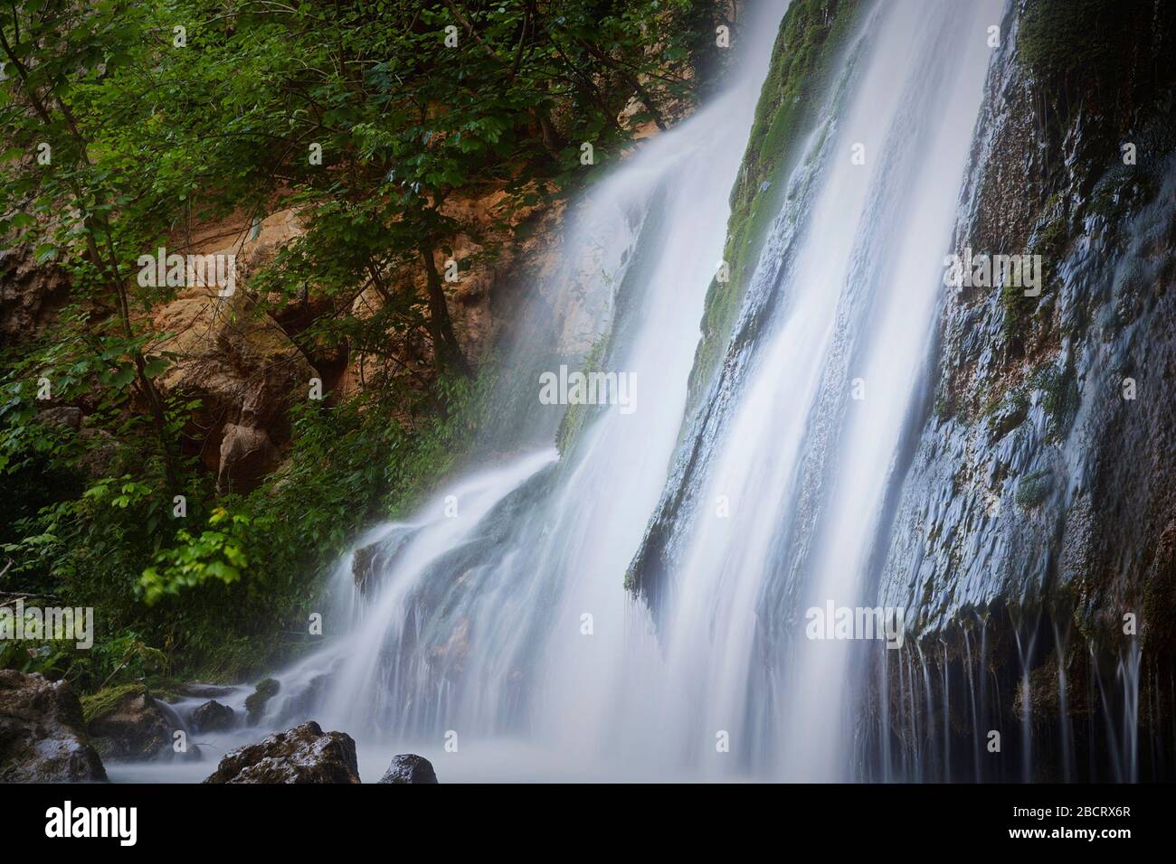 Détail de la cascade de Vadu Crisului, des montagnes d'Apuseni, Roumanie Banque D'Images