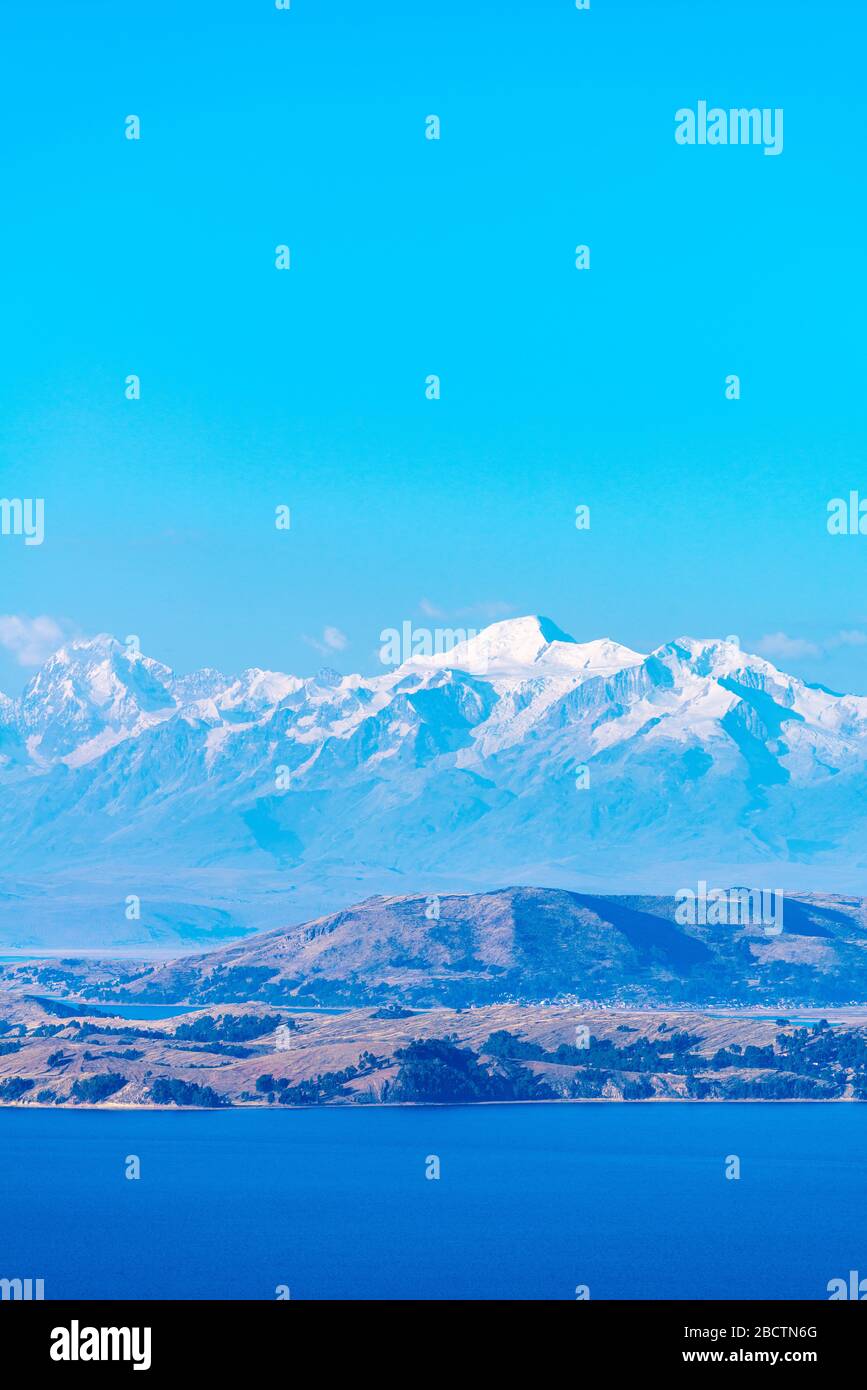 Campagne rurale sur la péninsule de Copacabana à une altitude d'environ 4 000 m, département la Paz, Bolivie, Amérique latine Banque D'Images