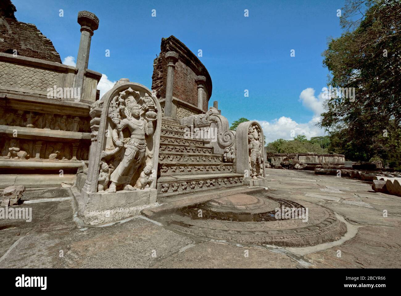 Ruines de Polonnaruwa, Sri Lanka. Polonnaruwa est le deuxième plus ancien des royaumes Sri Lankas Banque D'Images