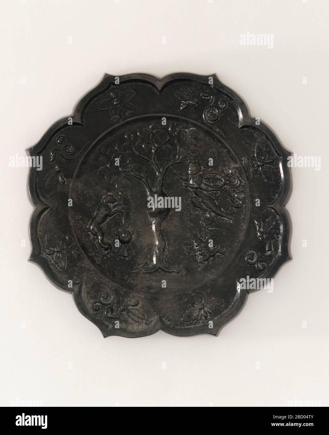 ; Chine; 618-907; Bronze; Diam x D: 14,8 x 1 cm (5 13/16 x 3/8 po); Don du miroir de freer Charles Lang Banque D'Images