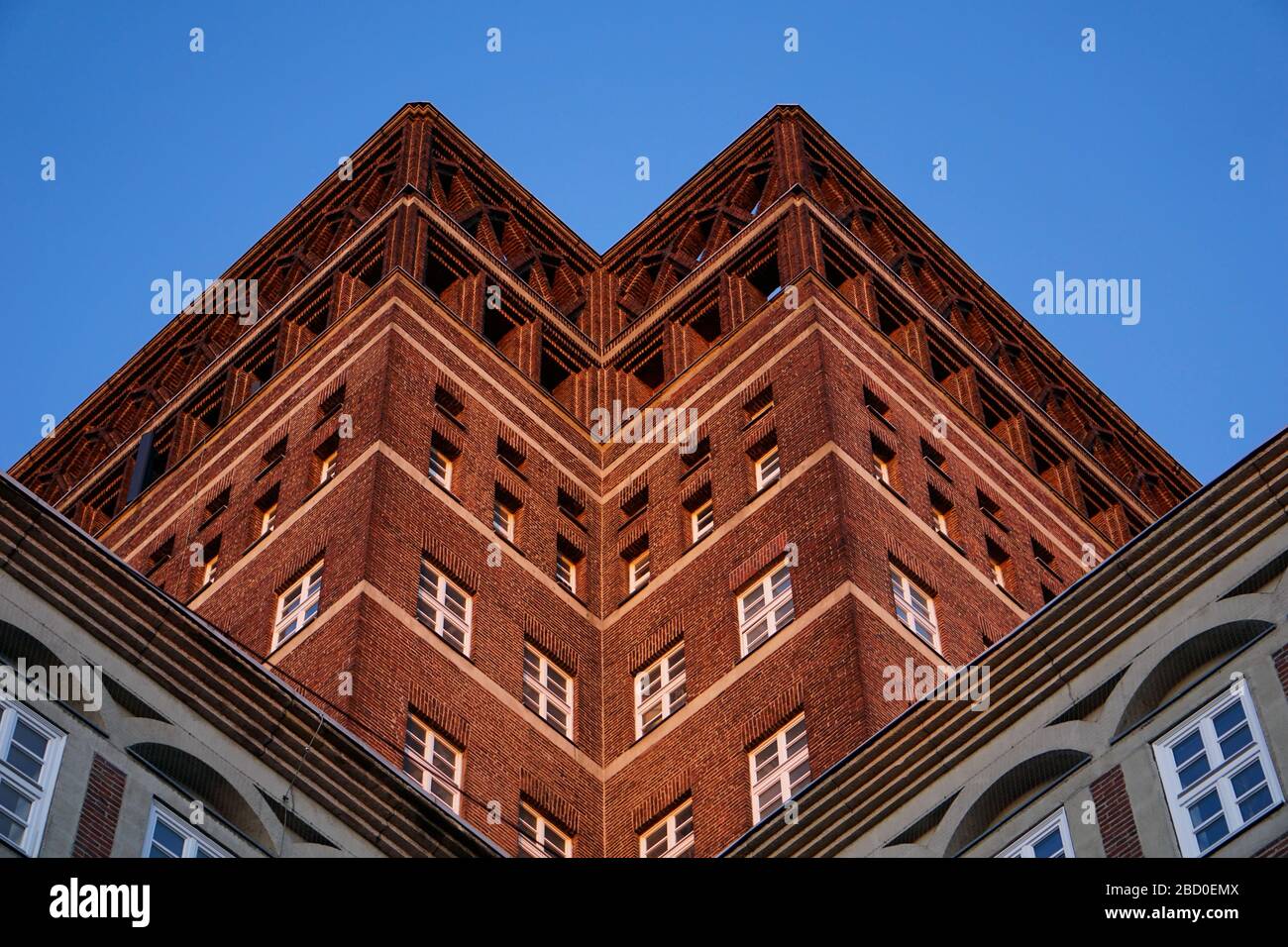 Wilhelm-Marx-Haus, un immeuble de bureaux érigé en 1924. À cette époque, c'était l'un des premiers « gratte-ciel » d'Allemagne. Mais il n'y a que 187 pieds de hauteur. Banque D'Images