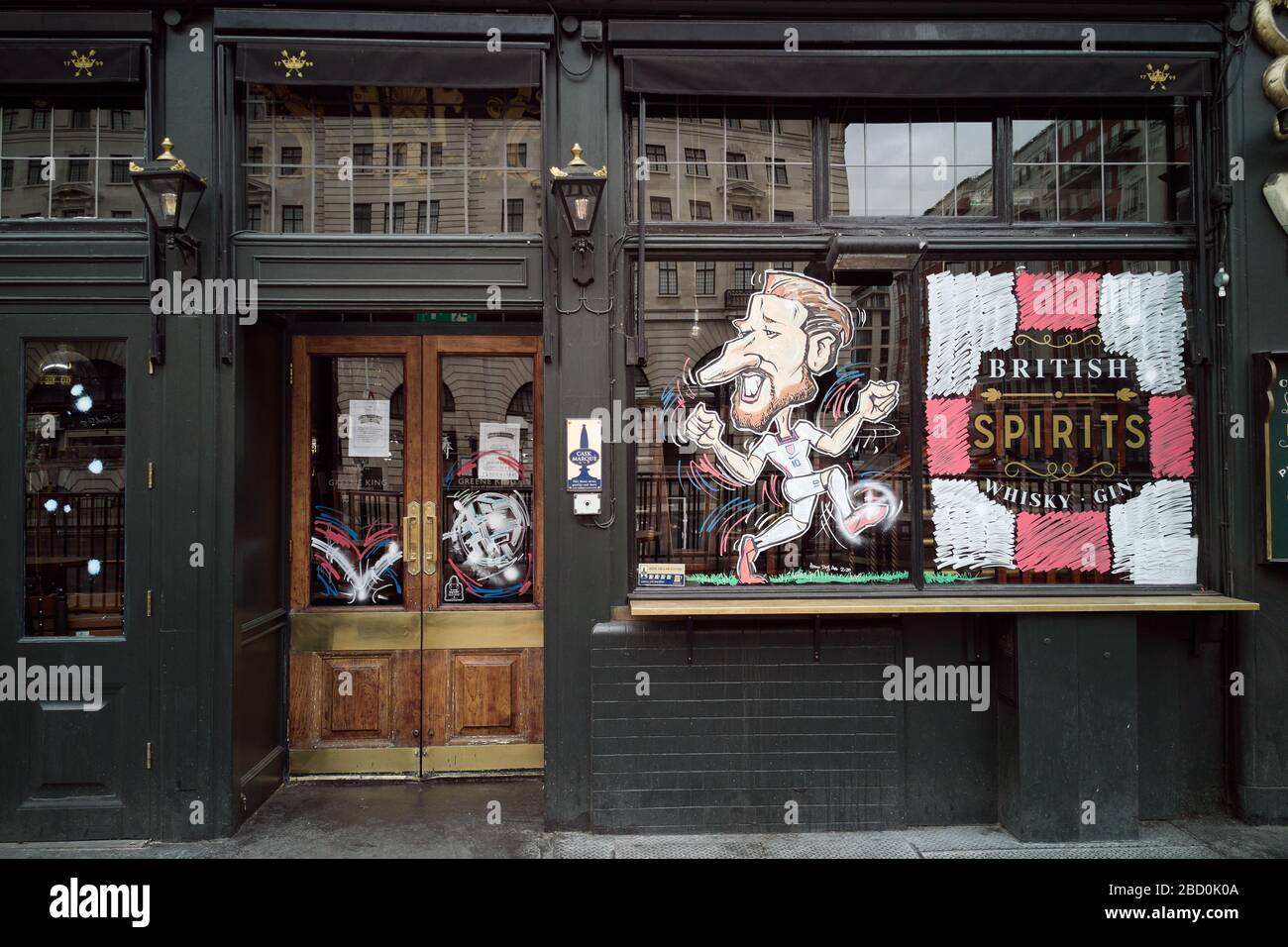 Pub à Londres fermé en raison des restrictions de distanciation sociale du gouvernement national sur les entreprises non essentielles ouverture à Londres Banque D'Images