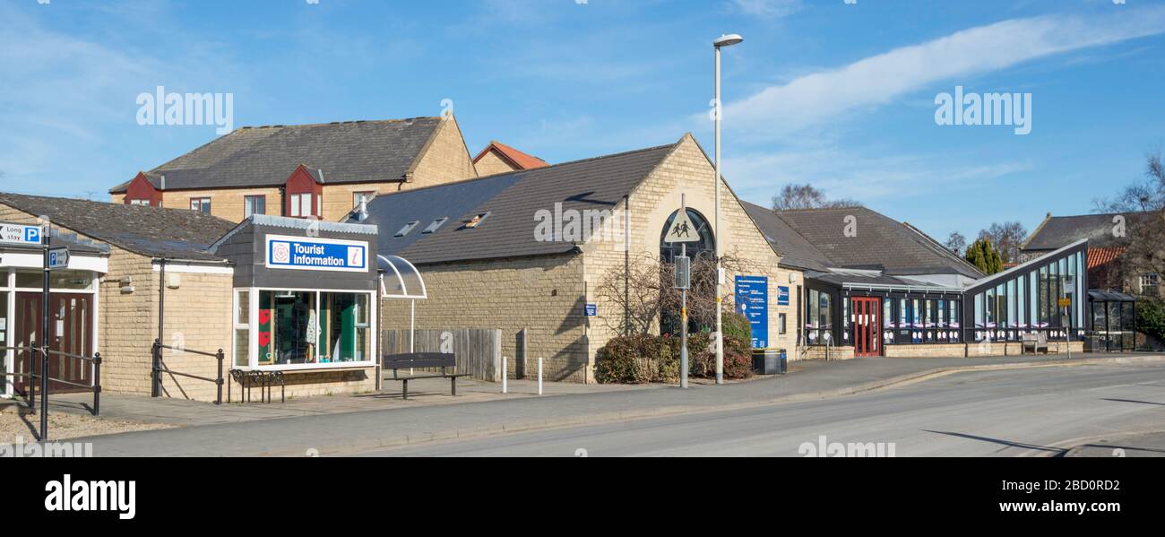 La bibliothèque, les services à la clientèle et le centre d'information touristique de Pickering, dans le North Yorkshire Banque D'Images