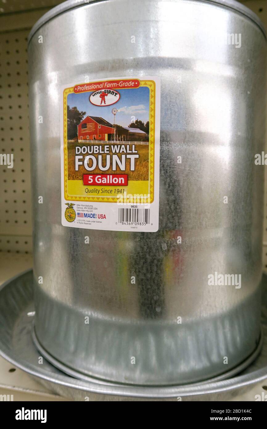 Ranch and Farm Products dans un magasin de marchandises de l'Ouest, États-Unis Banque D'Images