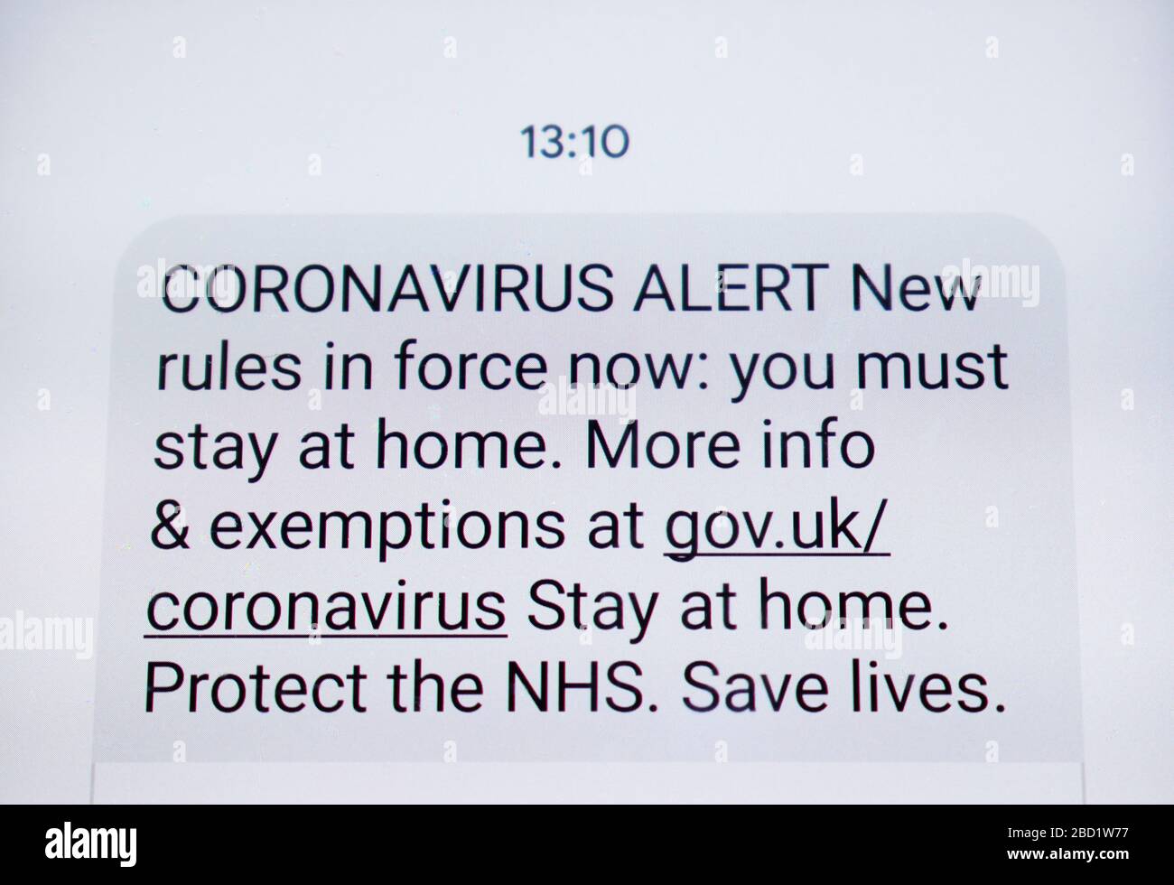 Le texte d'instruction sur le verrouillage du coronavirus covid-19 envoyé à tous les Britanniques par le gouvernement en mars 2020 au début de la pandémie Banque D'Images