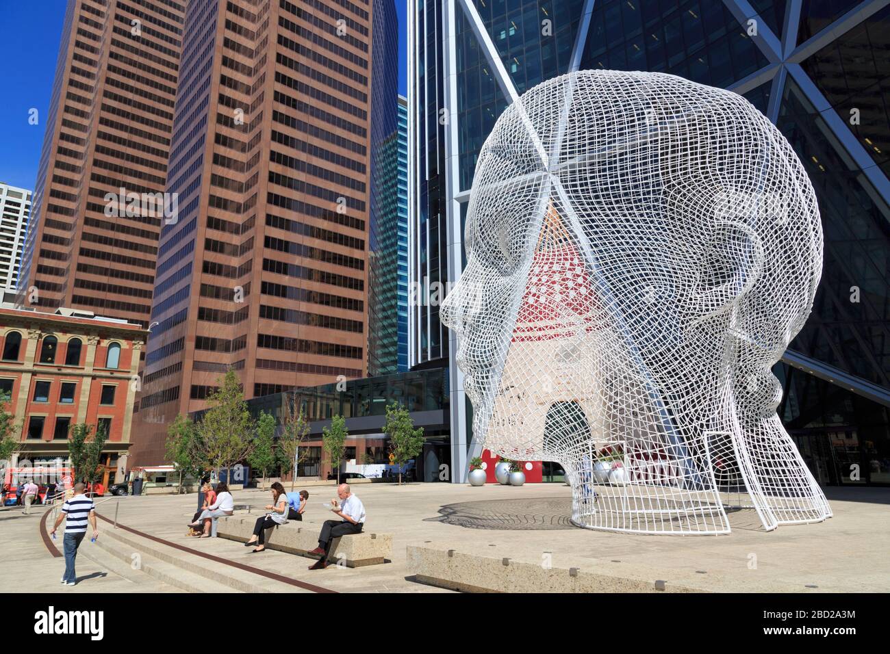 Wonderland Sculpture de Jaume Plensa, la proue Tower, Calgary, Alberta, Canada Banque D'Images