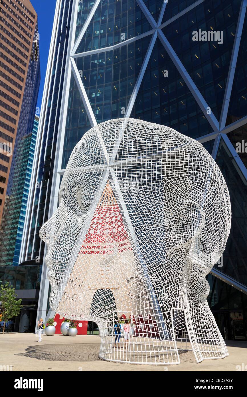 Wonderland Sculpture de Jaume Plensa, la proue Tower, Calgary, Alberta, Canada Banque D'Images