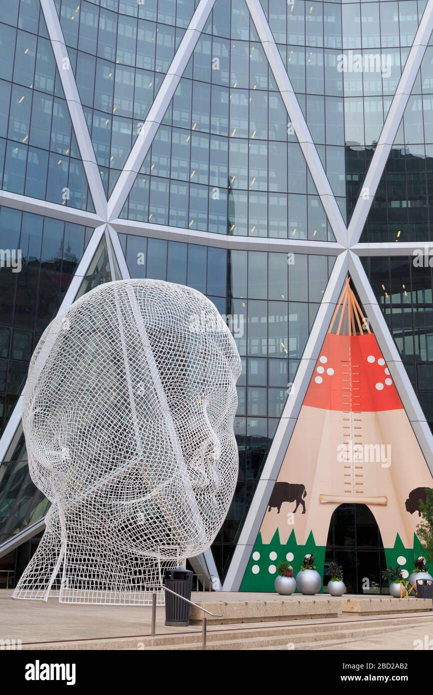 Wonderland Sculpture de Jaume Plensa, la proue Tower, Calgary, Alberta, Canada Banque D'Images