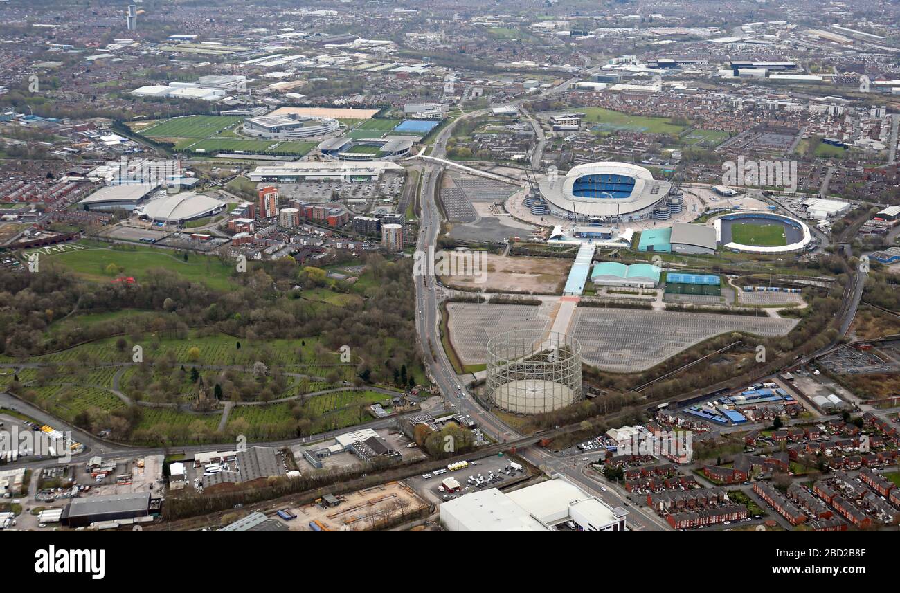 Vue aérienne depuis le nord du campus Etihad et de la Manchester Regional Arena, complexe sportif, Manchester Banque D'Images