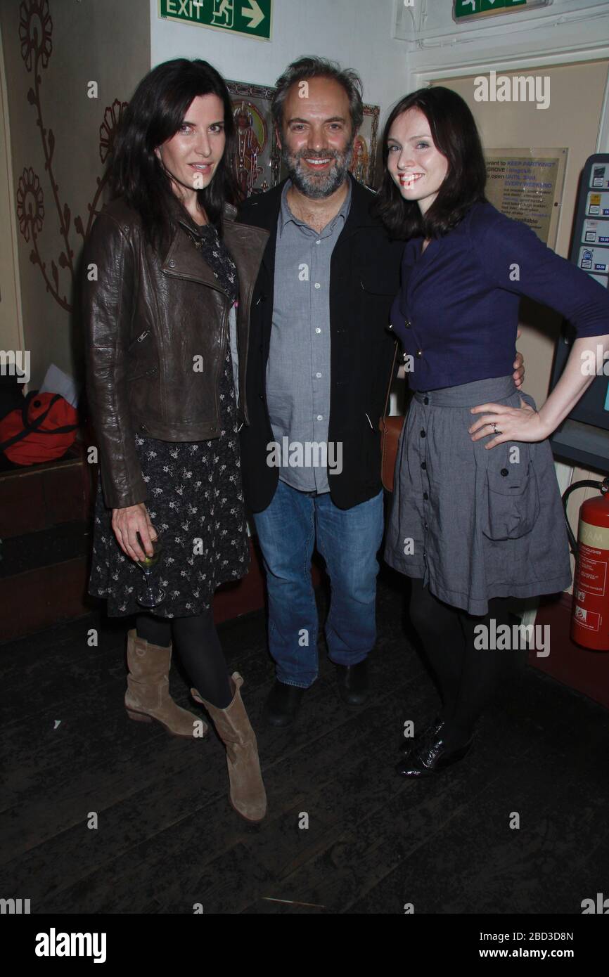 Ronni Ancona Sophie Ellis Bextor Et Sam Mendes Un Grand Nombre De Celebrites Invites Seront En Vigueur Ce Soir Pour Assister A Un Evenement Q A Special Avec Le Realisateur Sam Mendes Pour Son