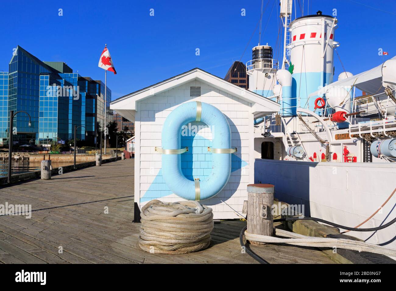 NCSM Sackville Naval Memorial, Harborwalk, Halifax (Nouvelle-Écosse), Canada Banque D'Images