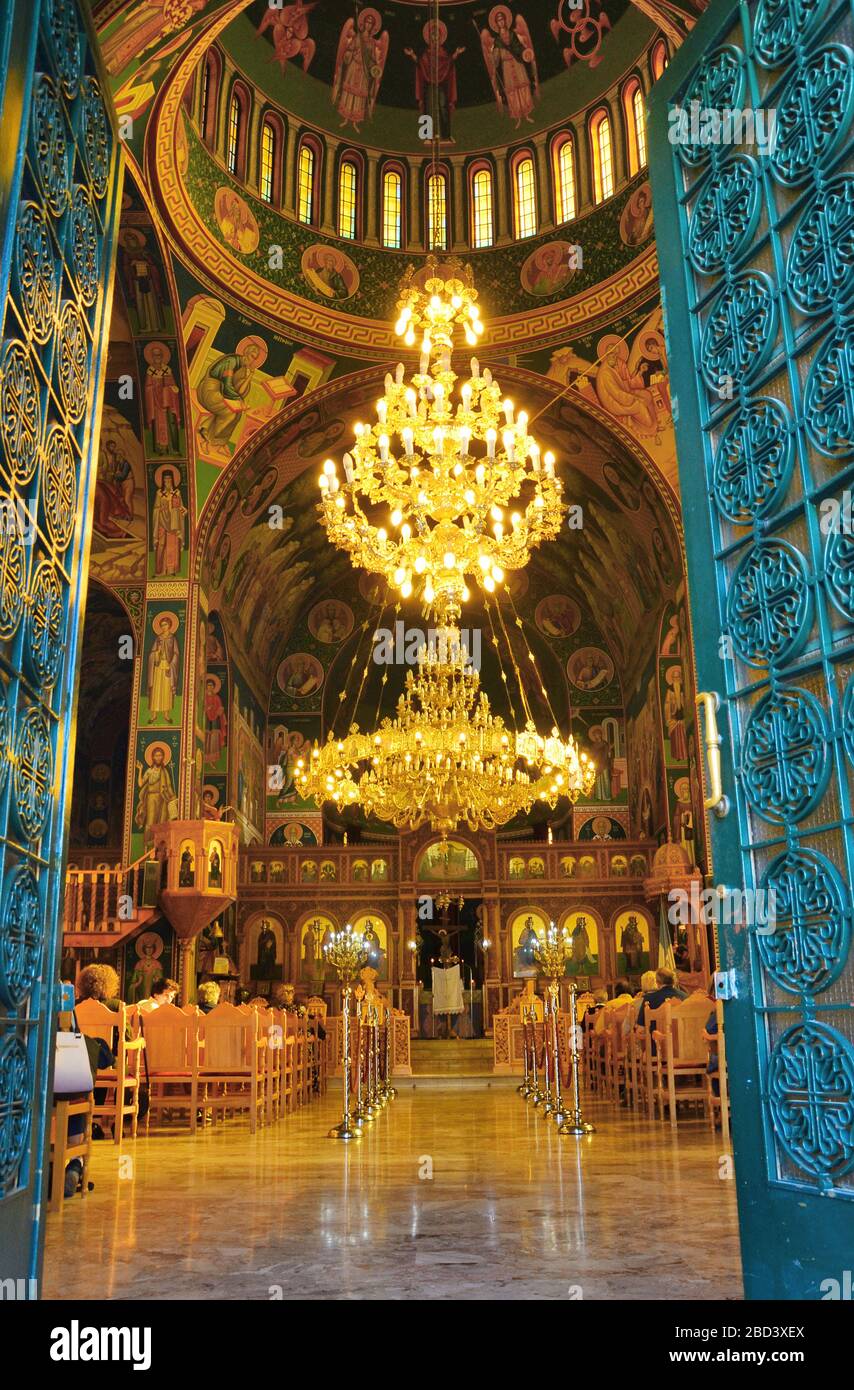 À l'intérieur d'une église orthodoxe grecque, Nea Makri, Grèce Banque D'Images