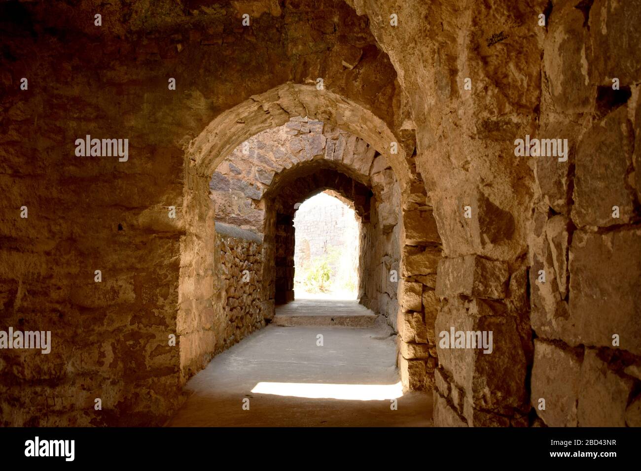 Belle architecture du corridor à une ancienne historique sept tombes à Hyderabad Inde photographie de stock Banque D'Images