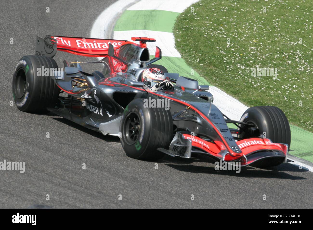 Kimi Raikkonen, McLaren Mercedes 4-21, Saint-Marin GP 2006, Imola Photo  Stock - Alamy