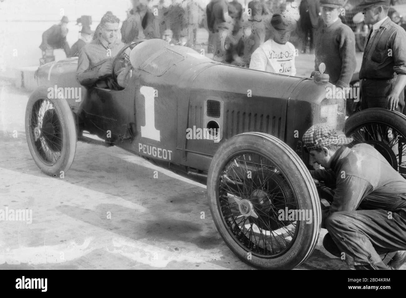 Dario Resta (1882-1924), un pilote de course italien-britannique qui est arrivé dans une seconde près à l'Indianapolis 500 de 1915 Banque D'Images