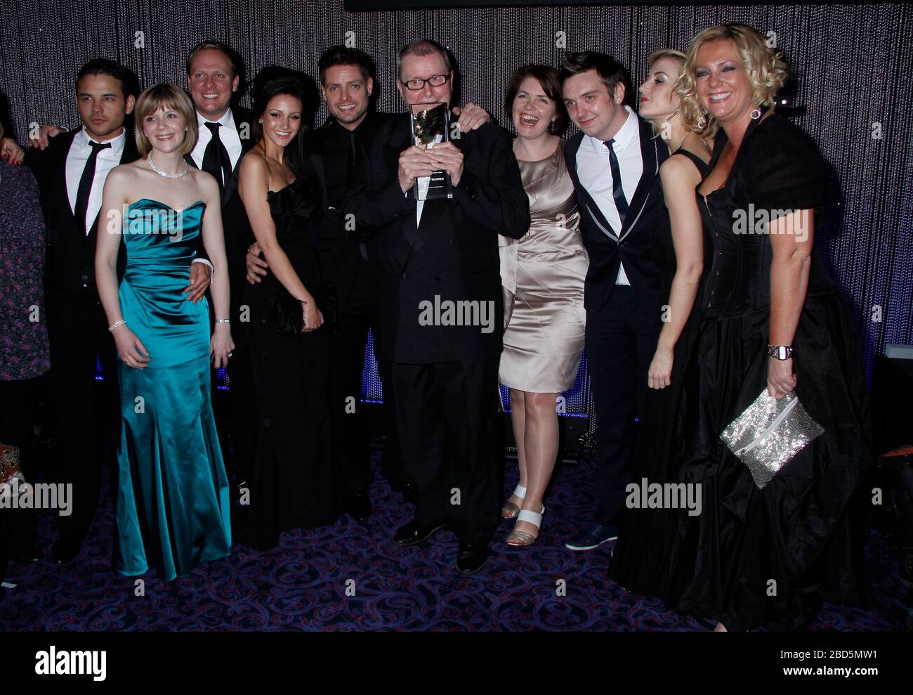 Michelle Keegan et Katherine Kelly et Jane Danson ainsi que l'autre casting de corry avec le prix Tony Warren rts pour la vie à l'hôtel grosvenor Banque D'Images