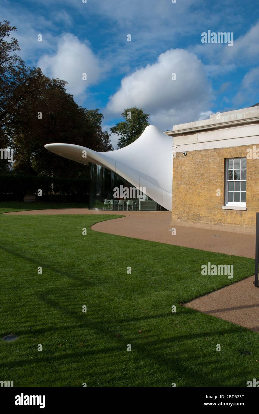 Zaha Hadid Architects Restaurant Serpentine Sackler Gallery, West Carriage Drive, Londres, Banque D'Images Zaha Hadid Architects Restaurant Serpentine Sackler Gallery, West Carriage Drive, Londres, Banque D'Images