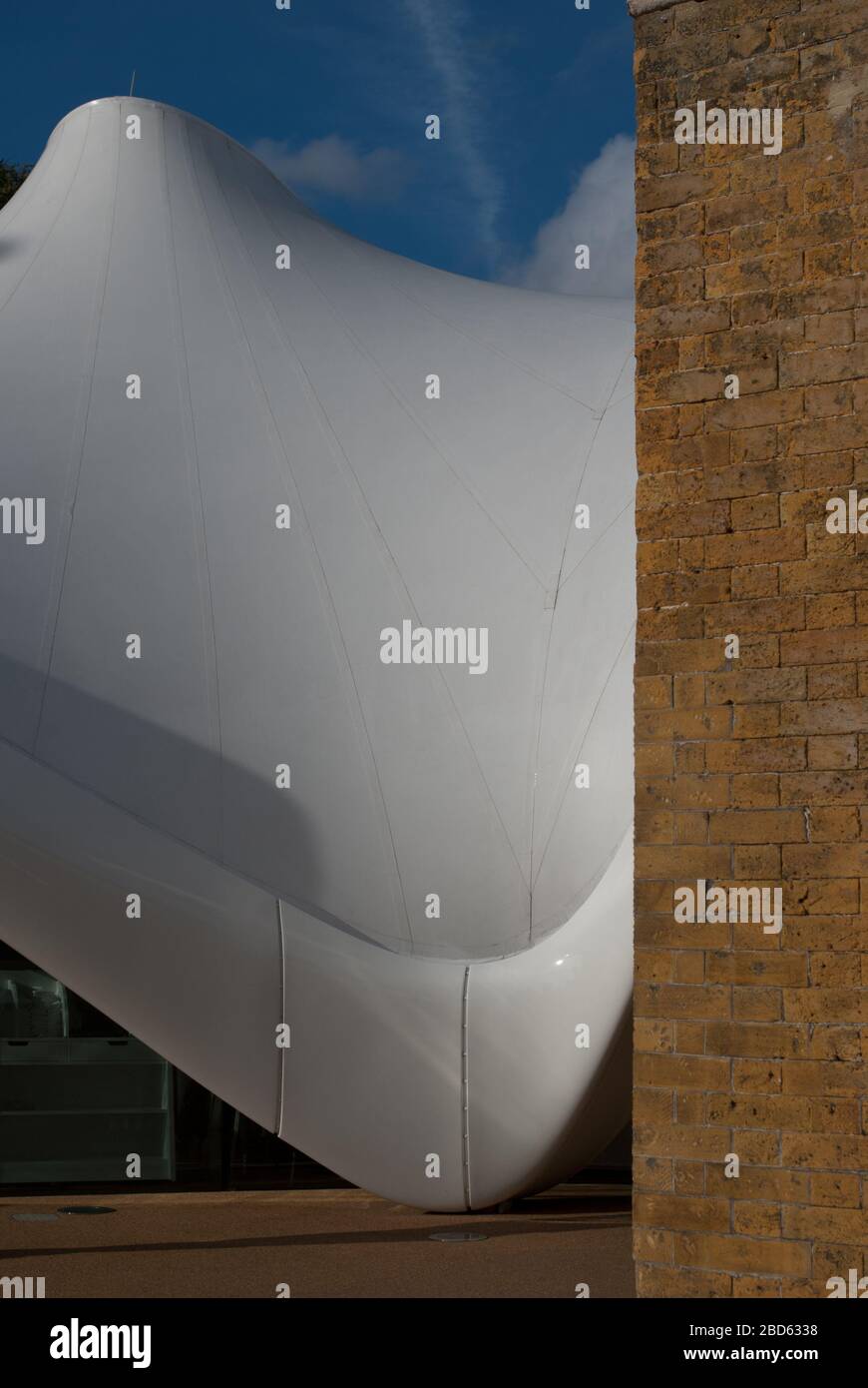 Zaha Hadid Architects Restaurant Serpentine Sackler Gallery, West Carriage Drive, Londres, Banque D'Images Zaha Hadid Architects Restaurant Serpentine Sackler Gallery, West Carriage Drive, Londres, Banque D'Images
