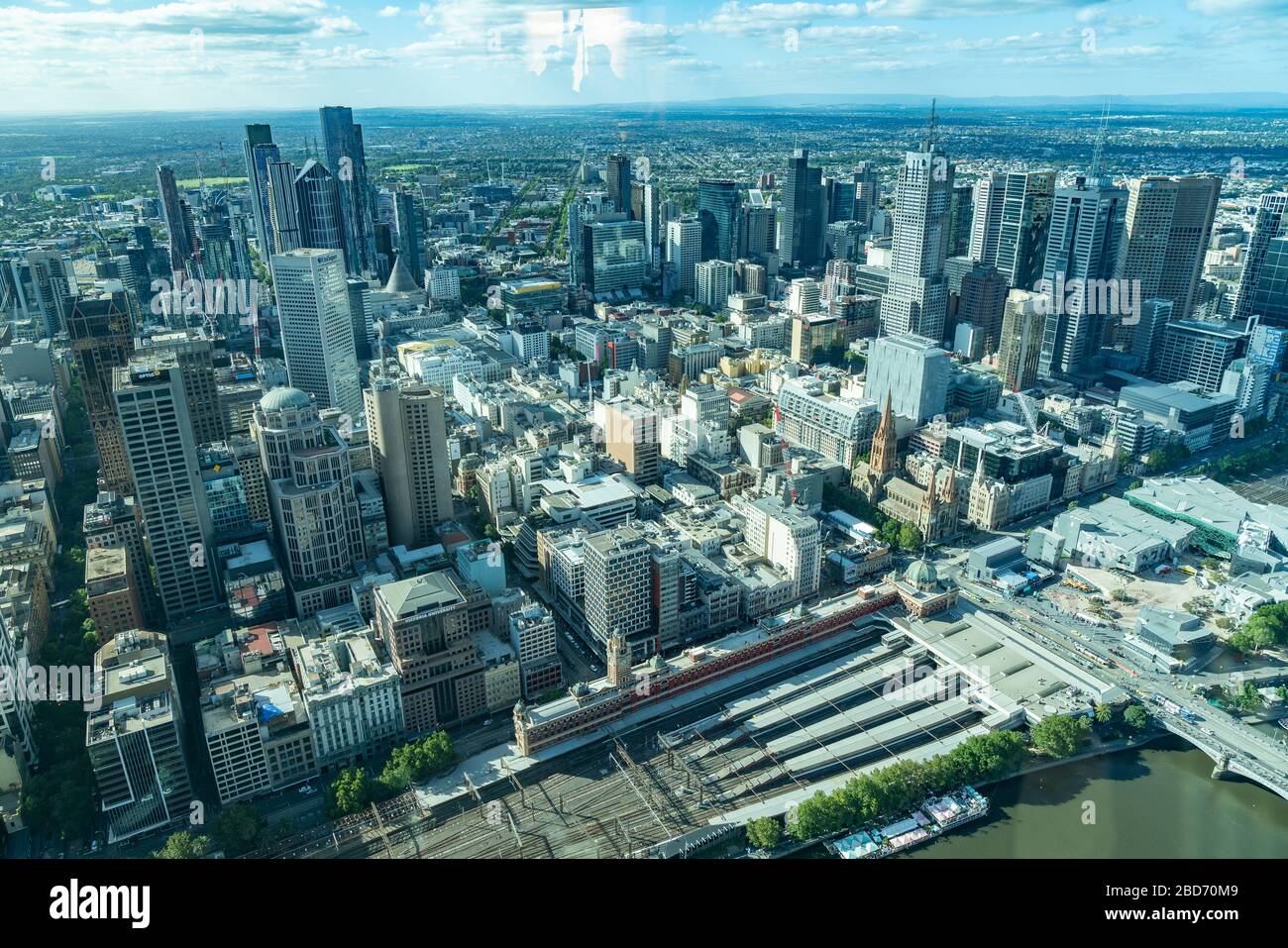 Melbourne Australie - 14 mars 2020 ; vue aérienne de la zone urbaine de Melbourne avec un centre commercial de grande taille. Banque D'Images