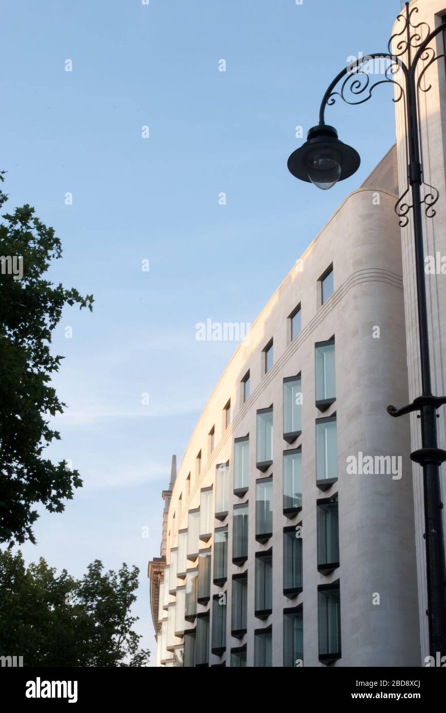 Portland Stone Modern Architecture Detail ME London Hotel, Strand, Londres WC2R 1 HA par Foster + Partners Buro Happold Melia Hotels Banque D'Images