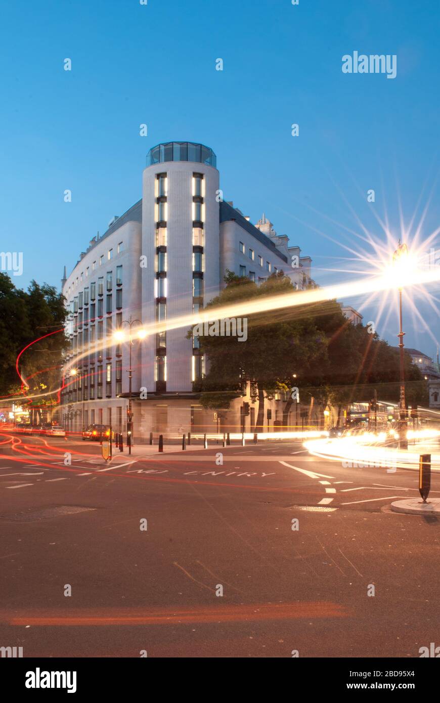 Portland Stone Modern Architecture Detail ME London Hotel, Strand, Londres WC2R 1 HA par Foster + Partners Buro Happold Melia Hotels Banque D'Images