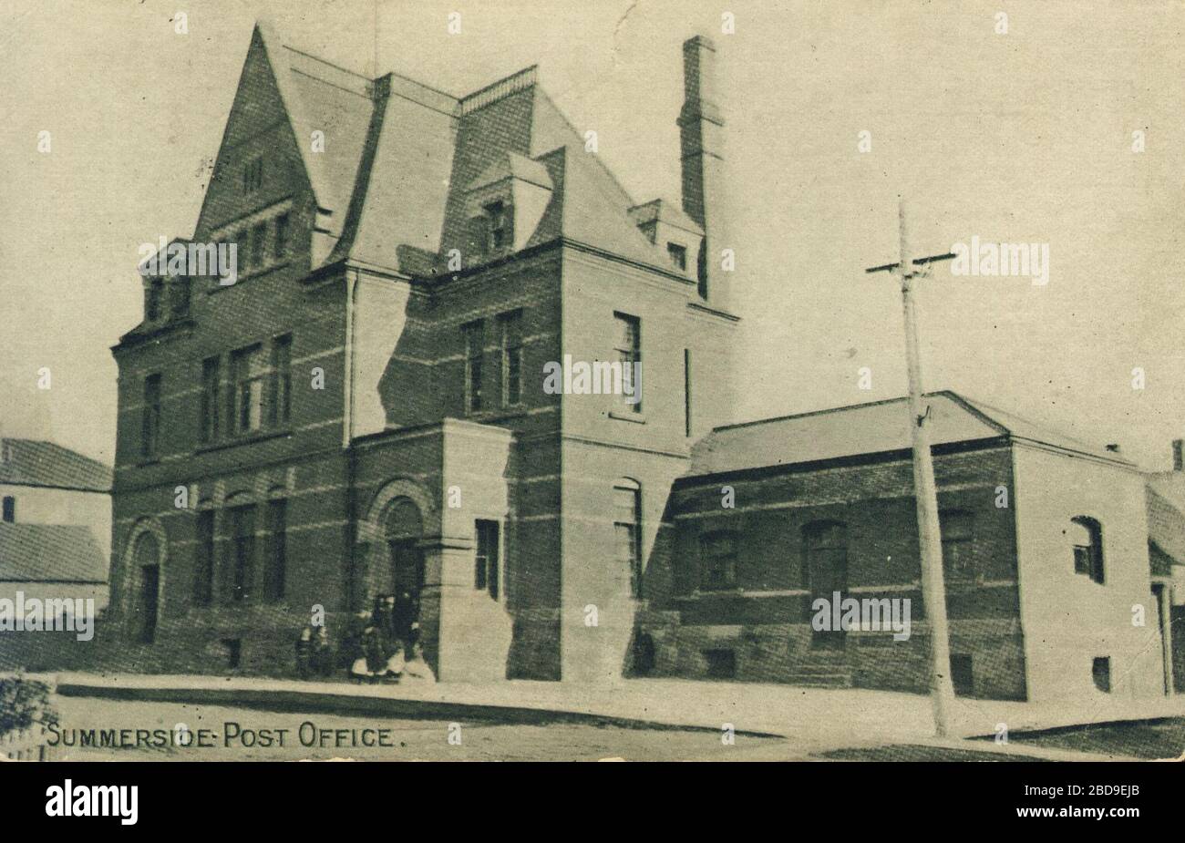 Anglais Carte Postale Du Bureau De Poste De Summerside Ile Du Prince Edouard Vers 1905 Un Bureau De Poste En Pierre Aux Elements Gothiques Et Romanes Representant Des Petits Bureaux De Poste Urbains Eriges
