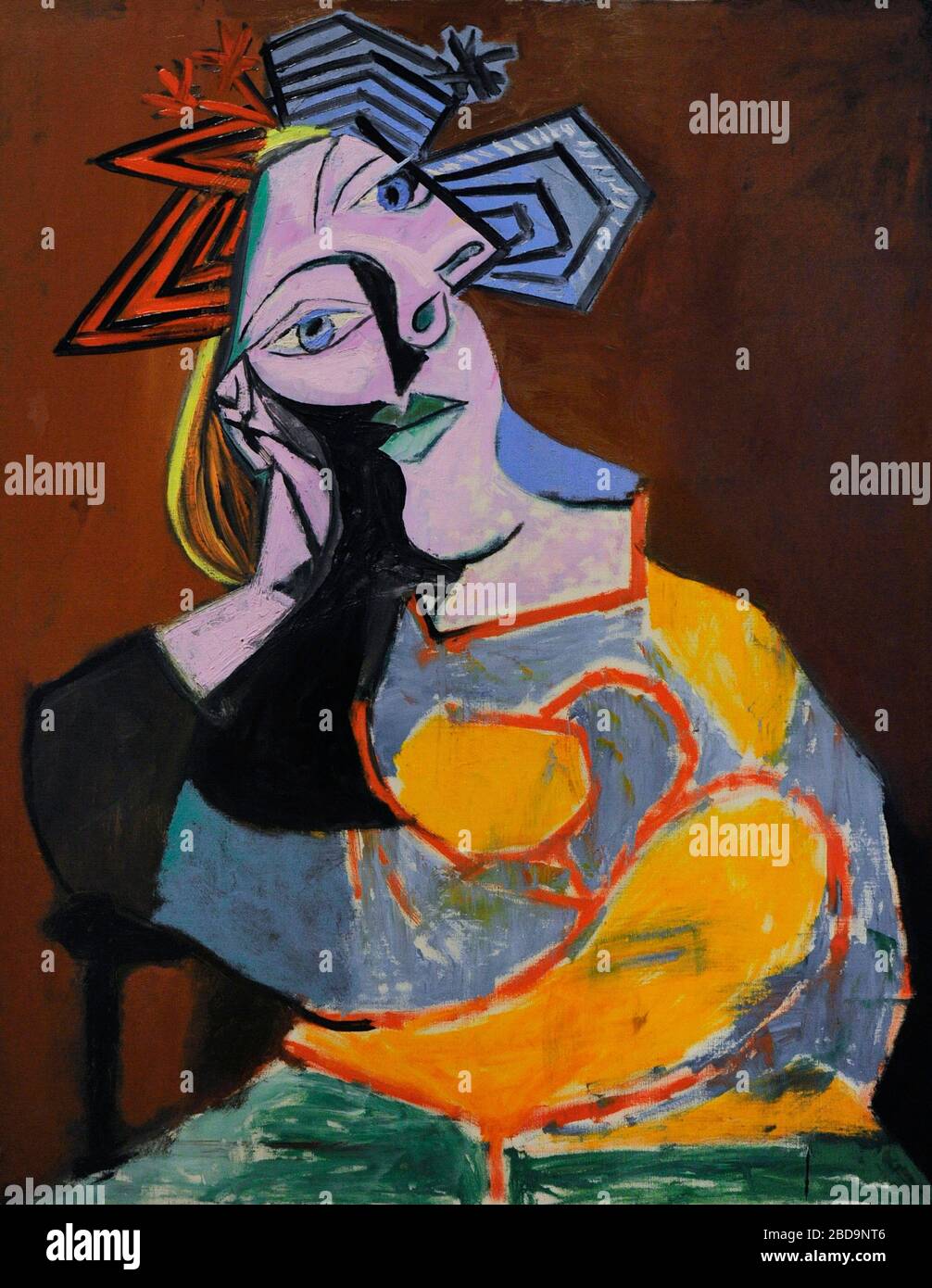 Pablo Ruiz Picasso (1881-1973). Pintor español. Mujer sentada acodada, 1939. Óleo sobre lienzo. Museo Nacional Centro de Arte Reina Sofía. Madrid. España. Banque D'Images