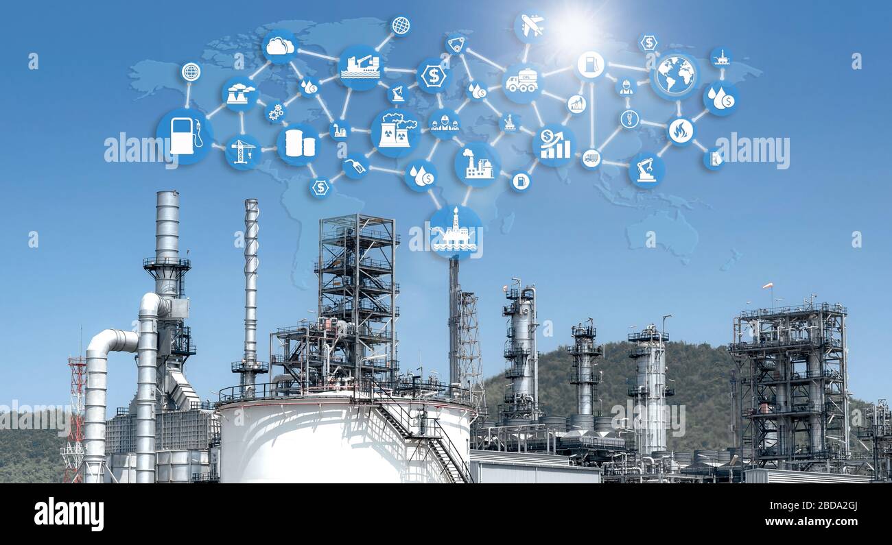 La raffinerie de pétrole dans la zone industrielle. Icons concept moderne de réseau industriel de combustible.le processus de distillation peut provoquer la pollution mais n'a pas de séve Banque D'Images