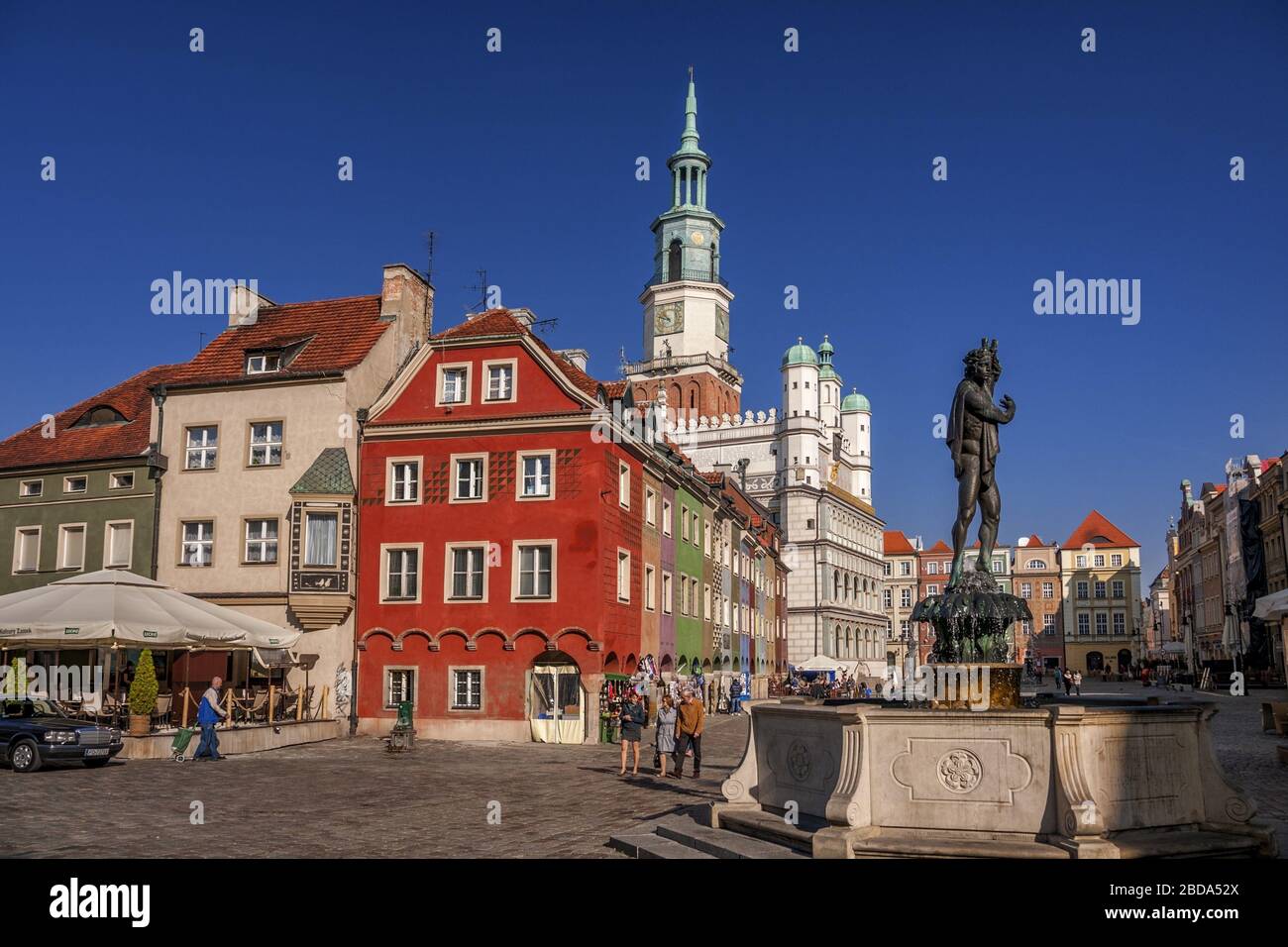 Fontaine Apollo sur le fond des tenements. Poznan, Grande Pologne Voivodeship, Pologne. Banque D'Images