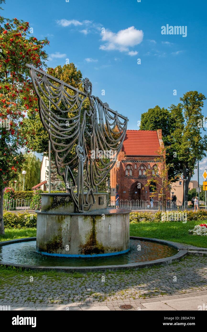 Fontaine de Sedina à la place Boleslaw Chrombry. Police, West Pomeranian Voivodeship, Pologne. Banque D'Images