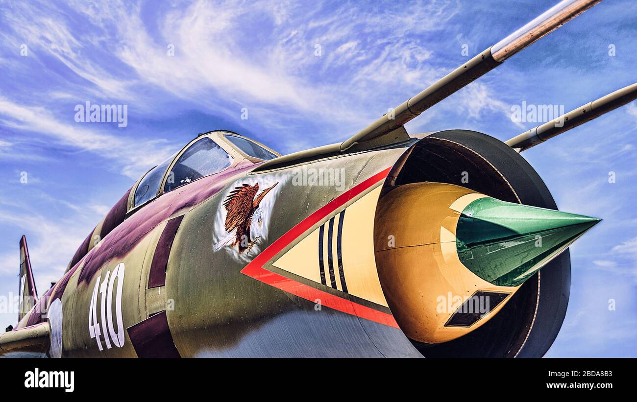 Mikyan-Gurévich MIG-21 jet de chasse russe de l'ère de la guerre froide avec le numéro de série 410 Bulgarie Banque D'Images