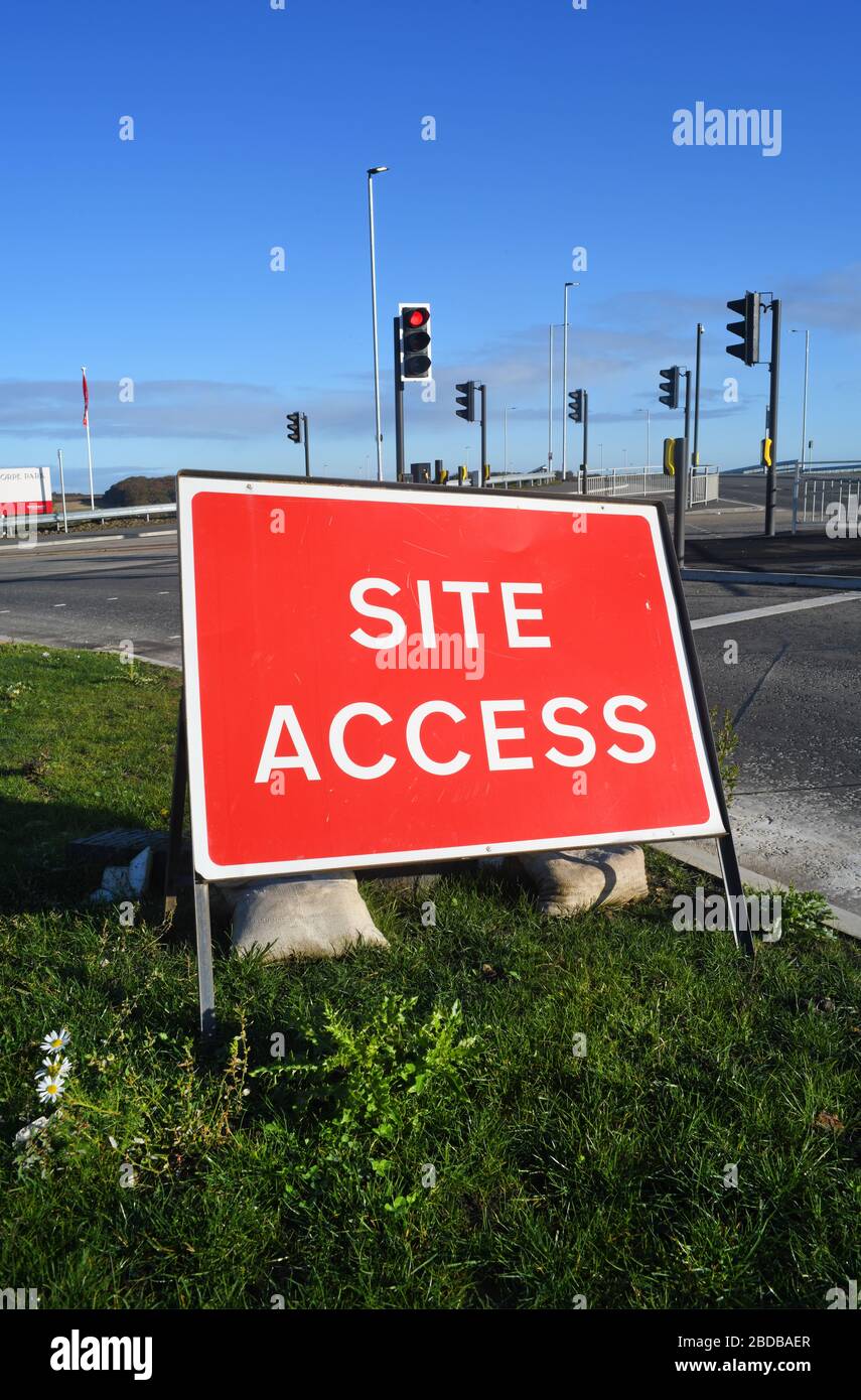 panneau d'accès au site à l'entrée du site du bâtiment leeds yorkshire royaume-uni Banque D'Images