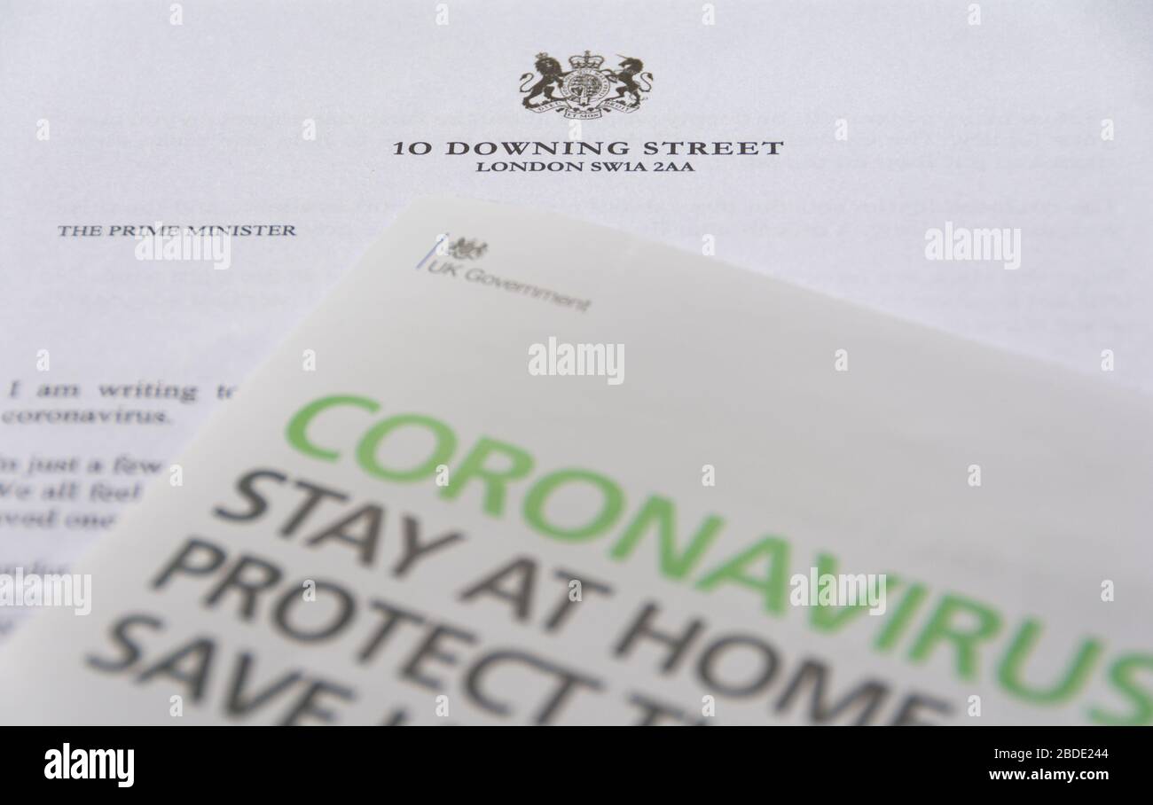 Londres, Angleterre, Royaume-Uni. 8 avril 2020. Coronavirus lettre du Premier ministre britannique Boris Johnson arrive par la poste © Benjamin John Banque D'Images