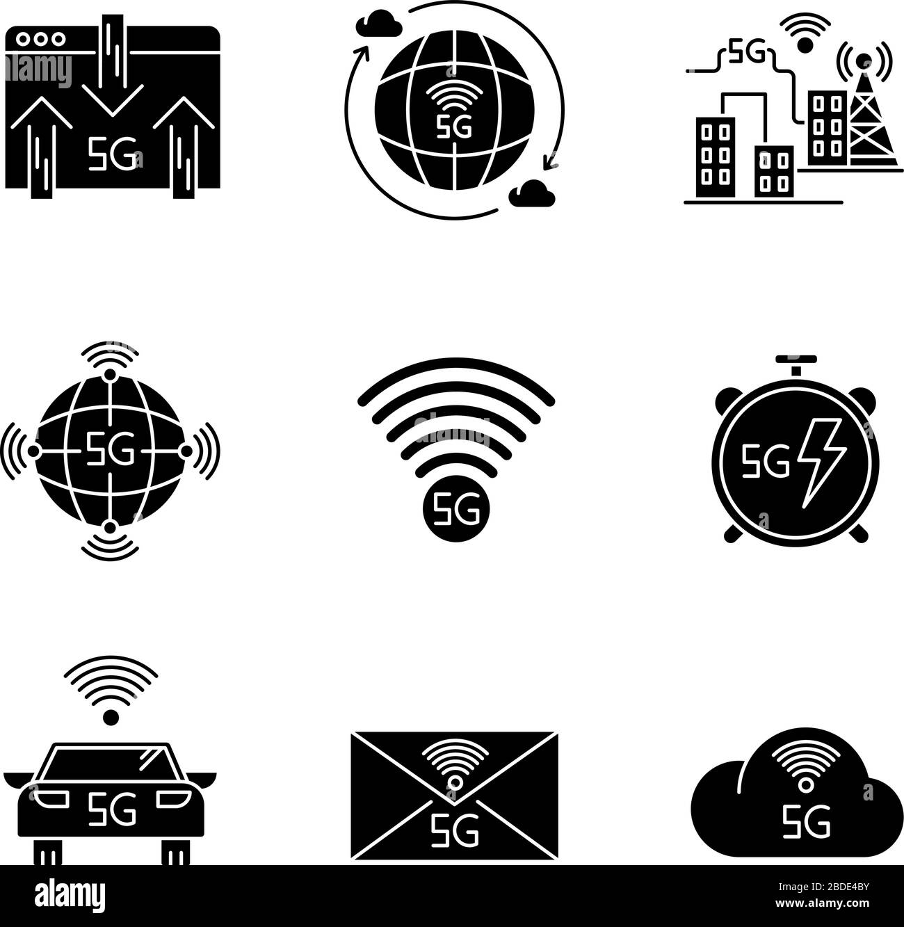 5 G icônes de glyphe noir de technologie sans fil définies sur l'espace blanc. Contrôle de voiture, échange de données. Ville élégante. Accès rapide à Internet. Réseau cellulaire mobile Illustration de Vecteur